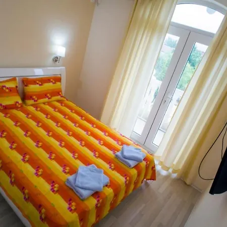 Holiday home вила жаклин - Private House Jaklin With Pool